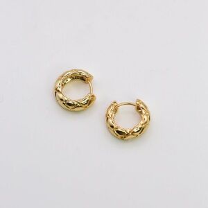 Madewell Small Quilted Huggie Hoop Earrings